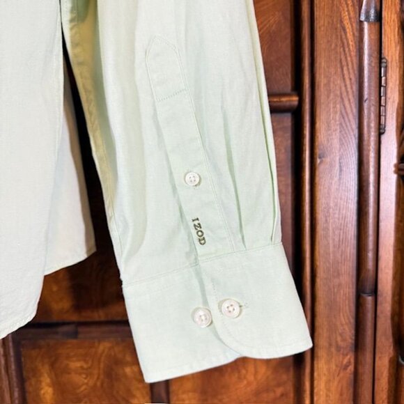 Izod Light Green Wrinkle Free 100% Cotton Button Down Shirt - Picture 8 of 11